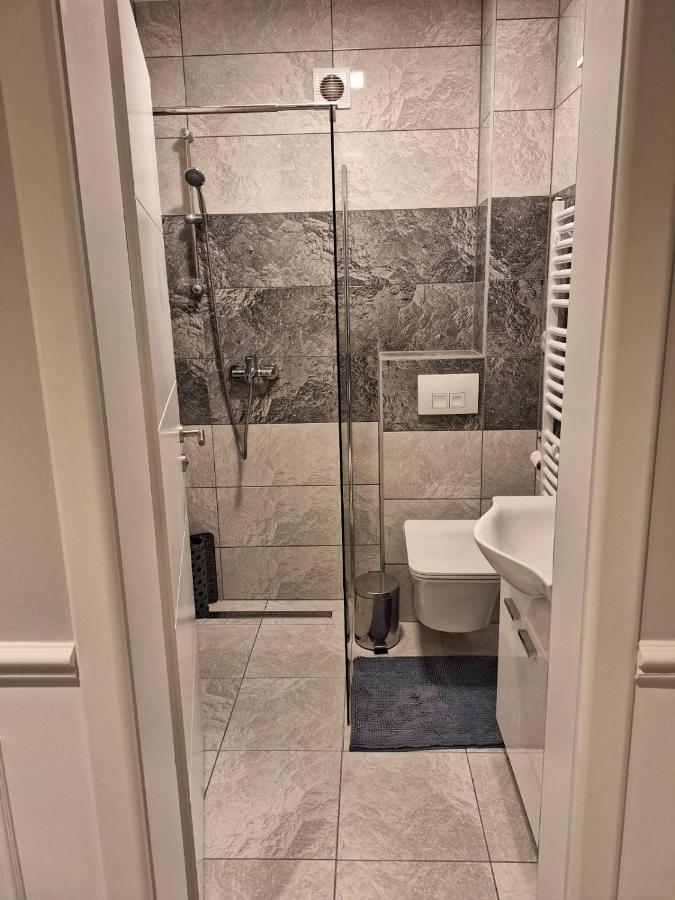 Azimut Apartman Bijeljina Eksteriør billede